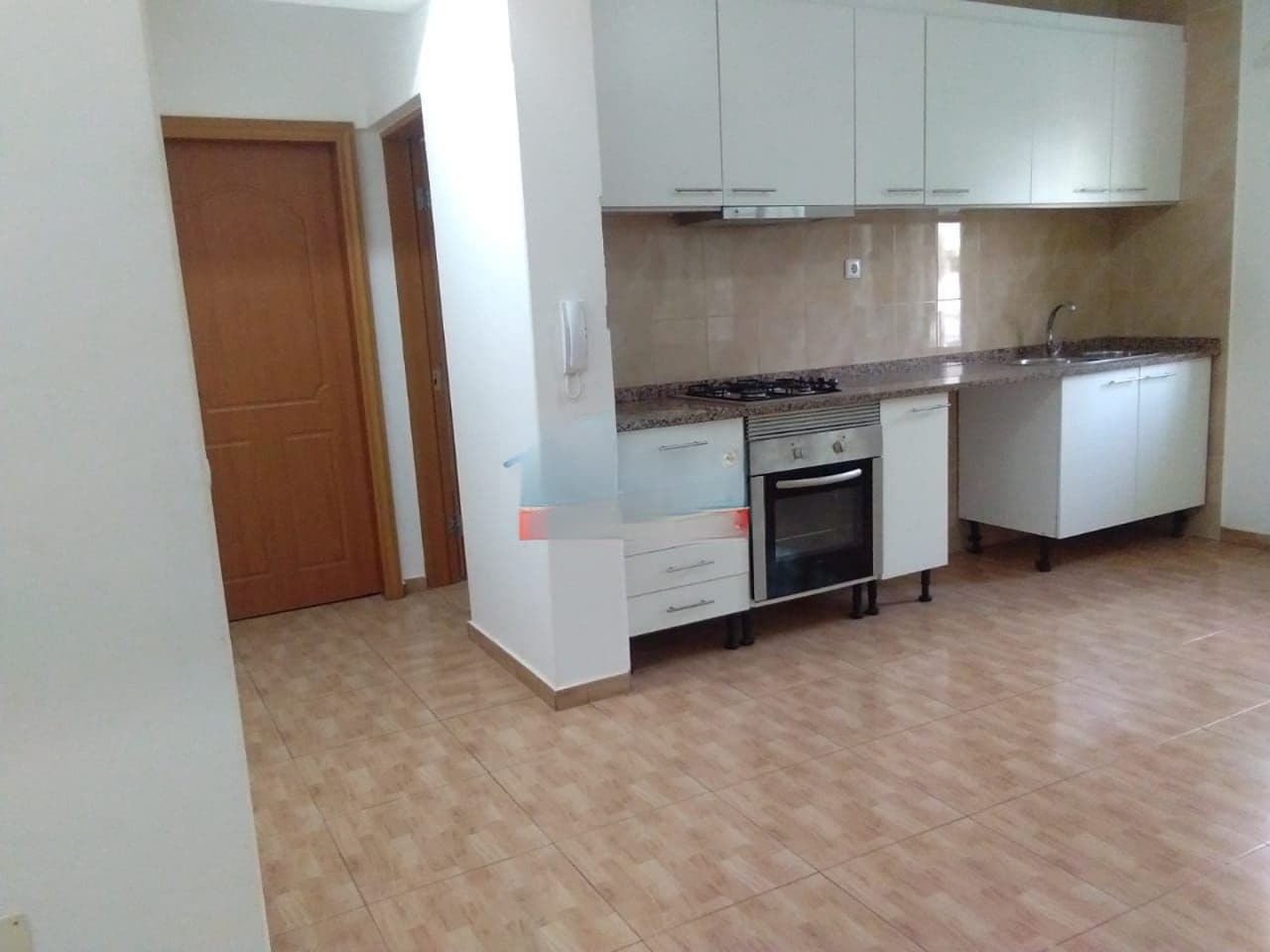 Apartamento T2 para arrendamento na Praia, Santiago — foto 2