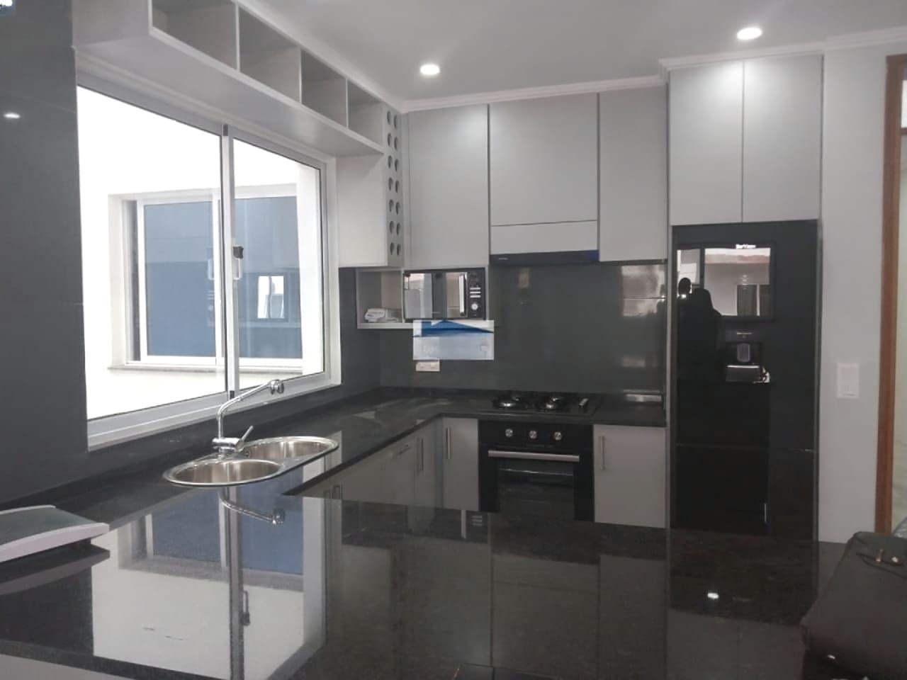 Apartamento T2 para arrendamento na Praia, Santiago