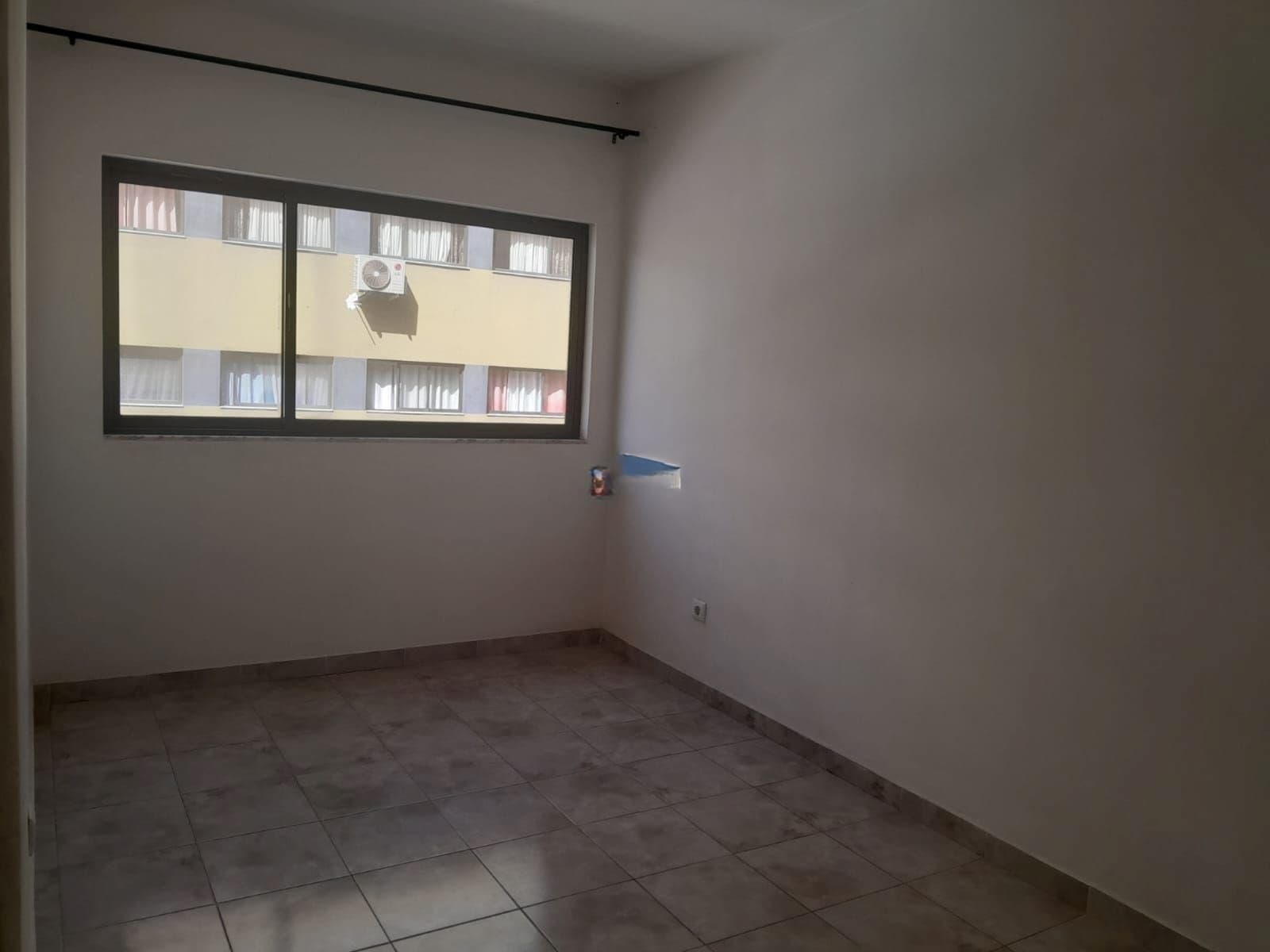 Apartamento T2 para arrendamento na Praia, Santiago — foto 4